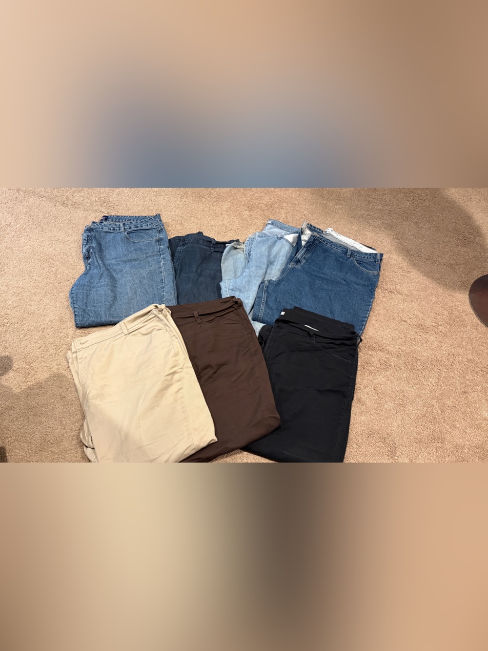 Bundle of women’s plus size 24 jeans and pants